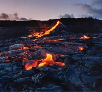 hawaii-volcano-red-lava-flowing hawaii-volcano-red-lava-flowing