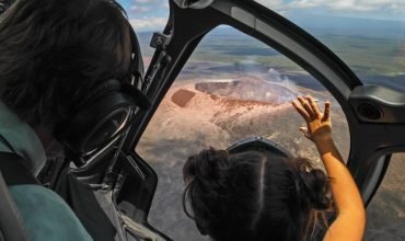 helicoper-over-crater-with-kid-l